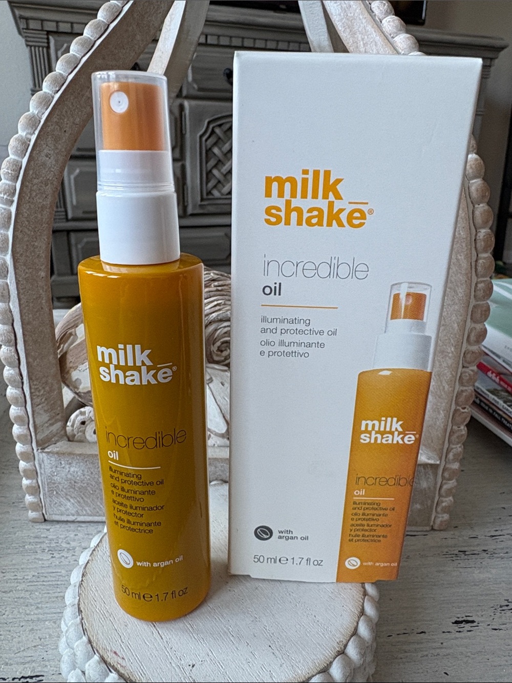 milk_shake Incredible Oil - Illuminating Protective Hair Oil